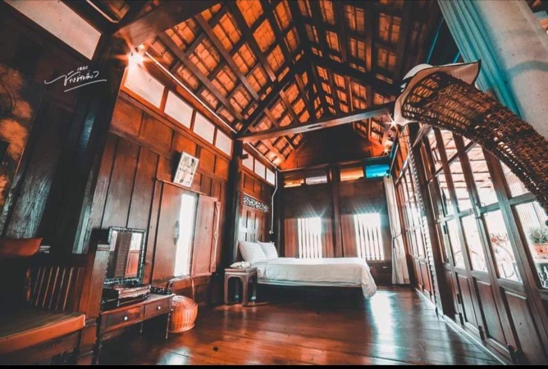 Rustic​ Charm​ Suphan​ Ban Tha Pong Exterior photo
