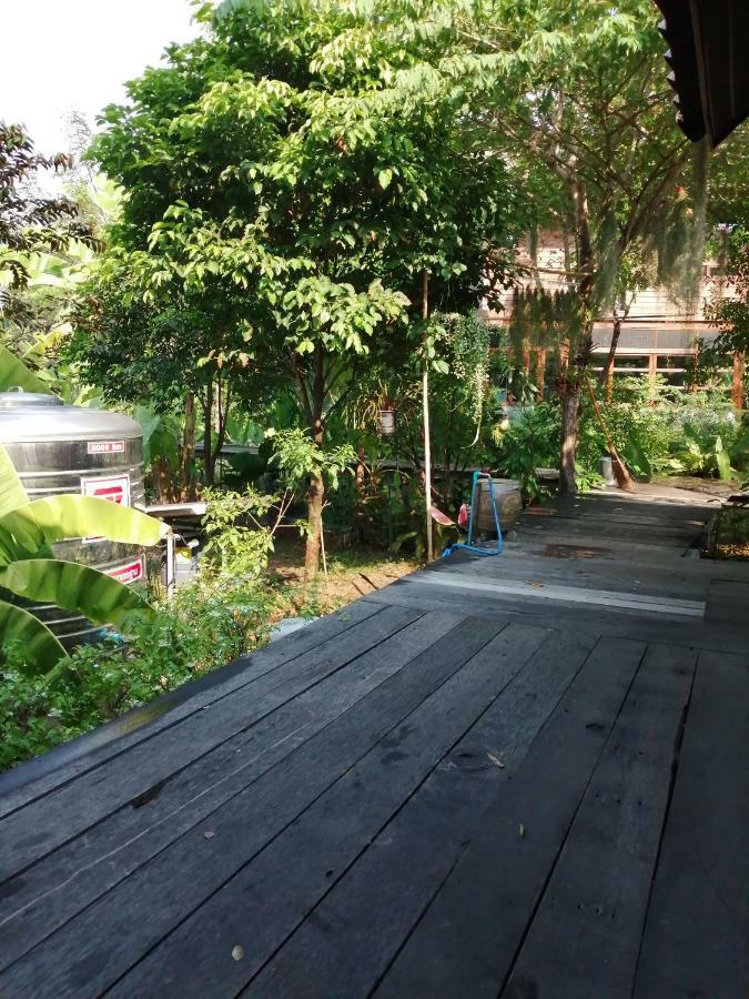 Rustic​ Charm​ Suphan​ Ban Tha Pong Exterior photo
