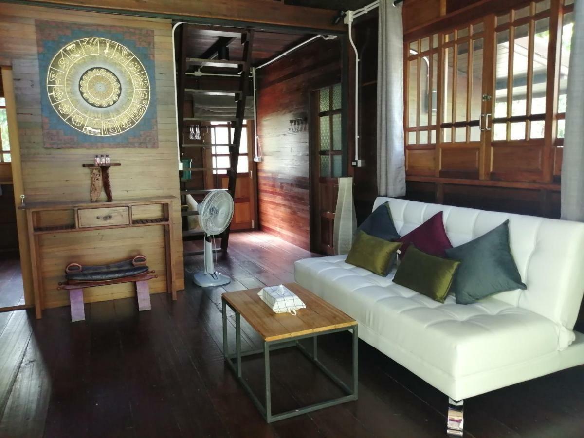 Rustic​ Charm​ Suphan​ Ban Tha Pong Exterior photo