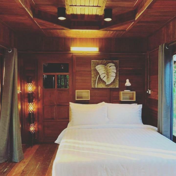Rustic​ Charm​ Suphan​ Ban Tha Pong Exterior photo